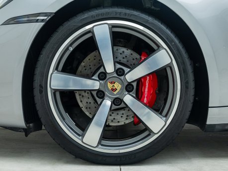 Porsche 911 Targa 4S (992) 