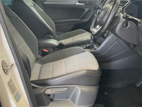 Volkswagen Tiguan 2.0 TDI BlueMotion Tech R-Line DSG 4Motion Euro 6 (s/s) 5dr 13