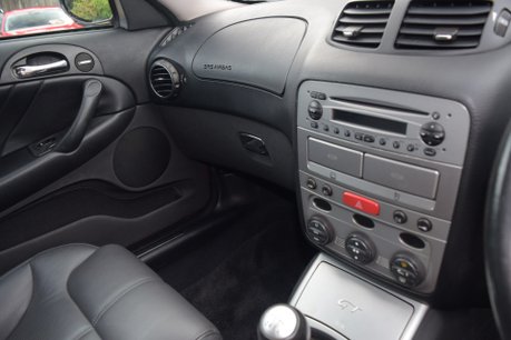 Alfa Romeo GT V6 24V 29