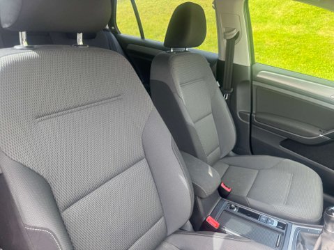Volkswagen Golf 1.6 Golf SE BlueMotion Technology TDI 5dr 8