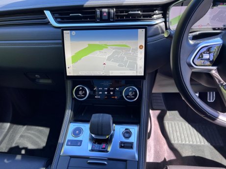 Jaguar F-Pace 2.0 D200 MHEV R-Dynamic HSE Black Auto AWD Euro 6 (s/s) 5dr 18