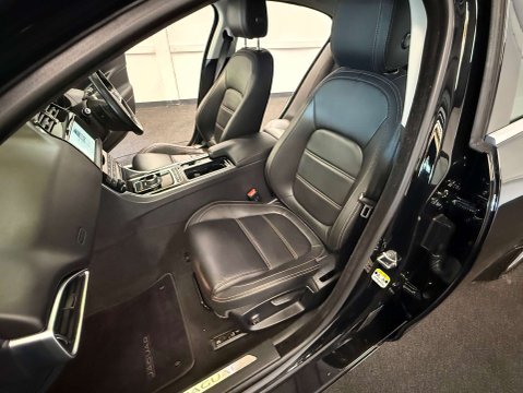 Jaguar XE 2.0 XE Prestige Auto 4dr 59