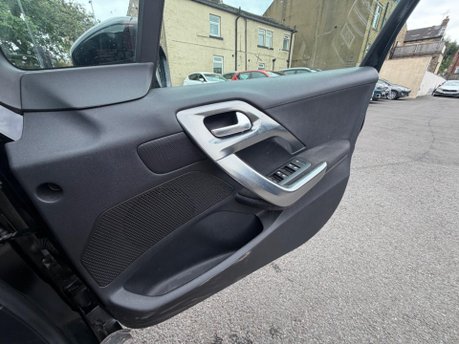 Peugeot 2008 PURETECH S/S ALLURE 15