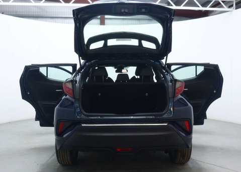 Toyota C-HR 1.8 VVT-h GPF Icon SUV 5dr Petrol Hybrid CVT Euro 6 (s/s) (122 ps) 55