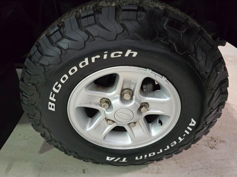 Land Rover Defender 2.5 TD5 County Hard Top SUV SWB 3dr 31