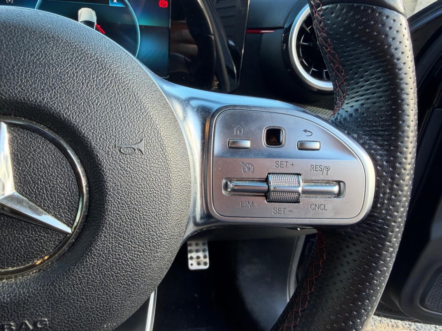 2019 Mercedes-Benz A-Class — image 16