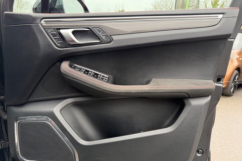 Porsche Macan GTS PDK -BURMESTER HIGH END -PAN ROOF -GTS SPORT PACK-PTV PLUS -£19K EXTRAS 42