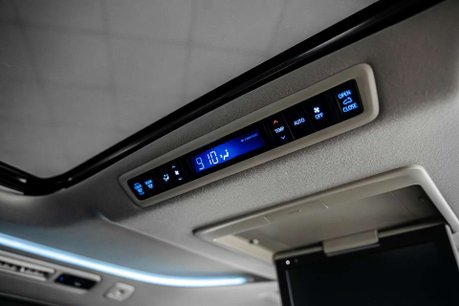 Toyota Alphard 2.5 MPV 2.5 SUV Automatic Petrol 29