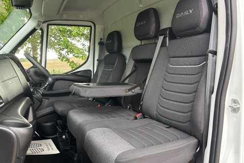 Iveco Daily 35C18H 3750WB Chassis Cab 3