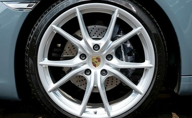 Porsche 911 (991.2) Carrera 10