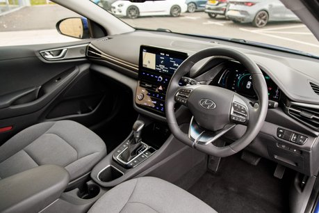 Hyundai IONIQ FIRST EDITION MHEV