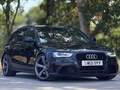 Audi RS4 4.2 RS 4 FSI Quattro Auto 4WD 5dr