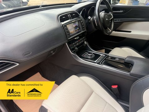 Jaguar XE 2.0 XE R-Sport D Auto 4dr 31