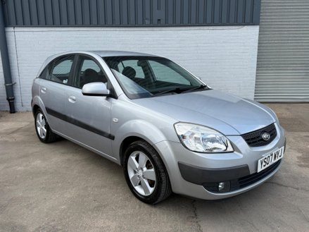 Kia Rio 1.4 LS 5dr