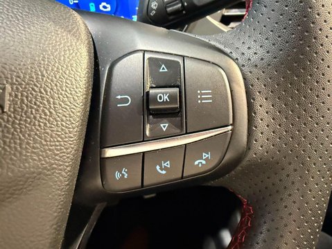 Ford Kuga 2.5h Duratec ST-Line Edition CVT Euro 6 (s/s) 5dr 23