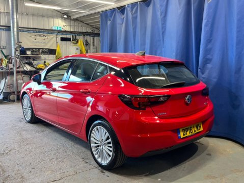 Vauxhall Astra 1.6 CDTi BlueInjection Elite Nav Euro 6 (s/s) 5dr 11