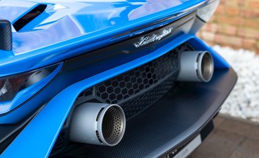 Lamborghini Aventador SVJ LP 770-4 38