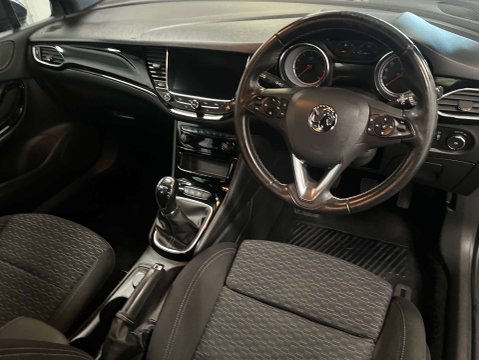 Vauxhall Astra 1.4 Astra SRi VX-Line Nav T 5dr 19