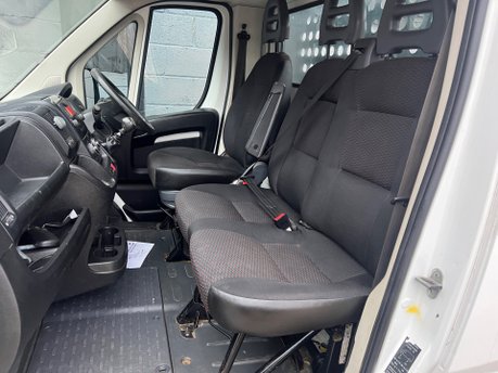 Peugeot Boxer 2.2 BlueHDi 335 Built for Business L2 Euro 6 (s/s) 2dr 11
