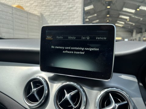 Mercedes-Benz GLA (Sold) 2.1 GLA200d AMG Line SUV 5dr Diesel Manual Euro 6 (s/s) (136 ps) 29