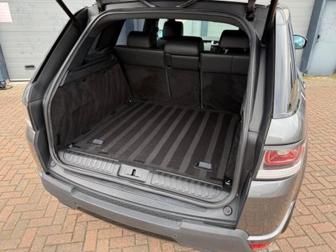 Land Rover Range Rover Sport 3.0 SD V6 HSE SUV 5dr Diesel Auto 4WD Euro 5 (s/s) (292 ps) 30