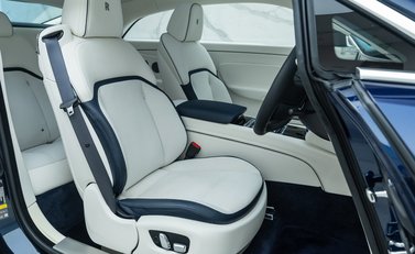 Rolls-Royce Spectre 14