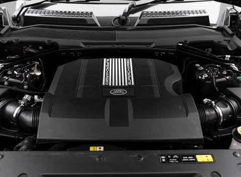 Land Rover Defender 110 V8 28