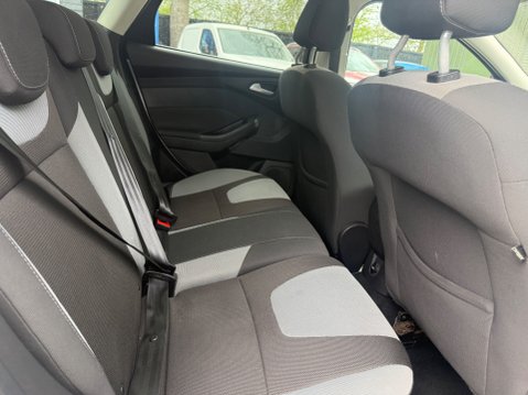 Ford Focus 1.0T EcoBoost Zetec S Estate 5dr Petrol Manual Euro 5 (s/s) (125 ps) 21