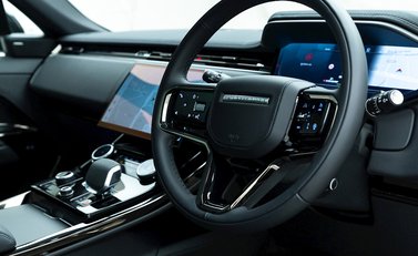 Land Rover Range Rover Sport P440e Dynamic SE 9