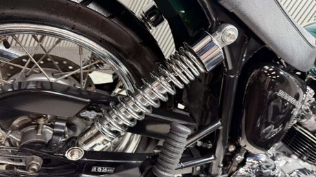 Triumph Bonneville 2004 ONLY 10K STUNNING MODERN CLASSIC NEW MOT 790CC 8