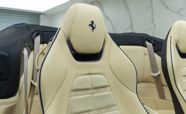 Ferrari Portofino M 16