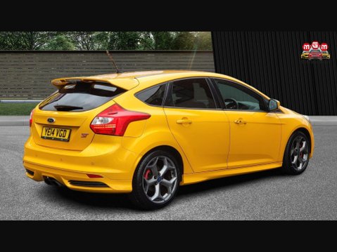 Ford Focus ST-3 11