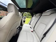 Jaguar F-Pace R-DYNAMIC HSE BLACK 90TH ANNIVERSARY EDITION 30