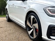 Volkswagen Golf GTI PERFORMANCE TSI DSG 15