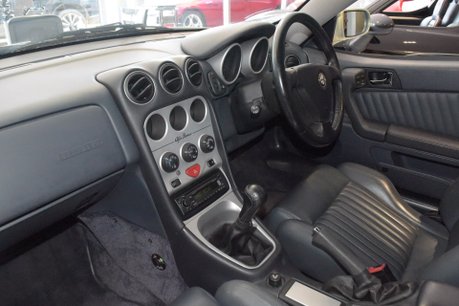 Alfa Romeo GTV T.Spark 16V Lusso 8