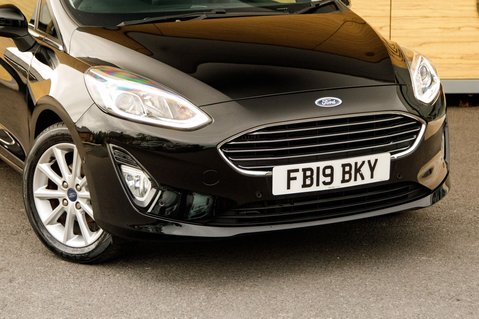 Ford Fiesta TITANIUM X 10