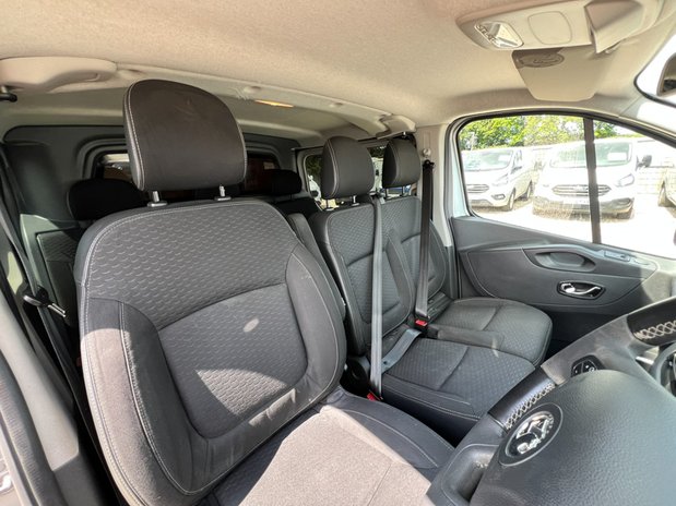 Vauxhall Vivaro SWB L1H1 Low Roof Sport 2900 EURO 6 NO VAT 29