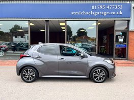 Toyota Yaris 1.5 Yaris Design HEV CVT 5dr 10