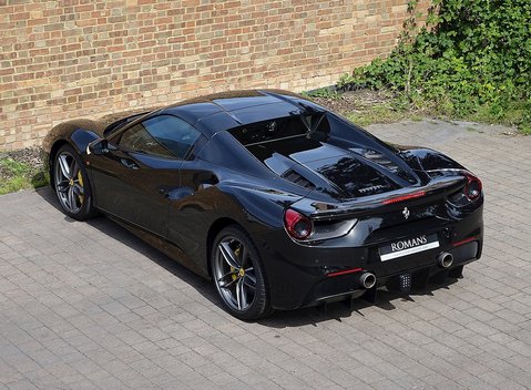 Ferrari 488 Spider 30