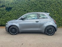 Fiat 500e 42kWh La Prima Hatchback 3dr Electric Auto (118 ps) 28