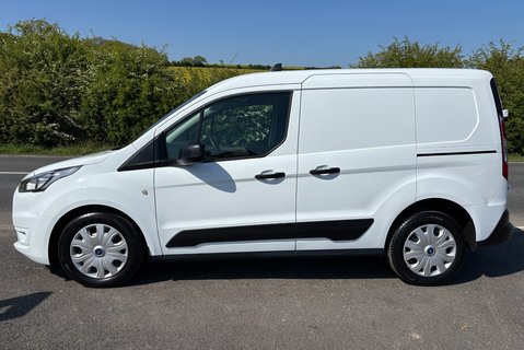 Ford Transit Connect 220 L1 Trend DCIV Tdci with Air Con / Sat Nav / Camera 7