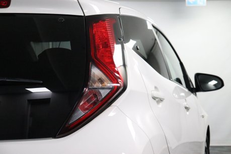 Toyota Aygo VVT-I X-TREND TSS 23