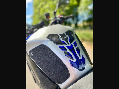 Yamaha MT-10 1000 SP Hyper-naked Euro 5 12