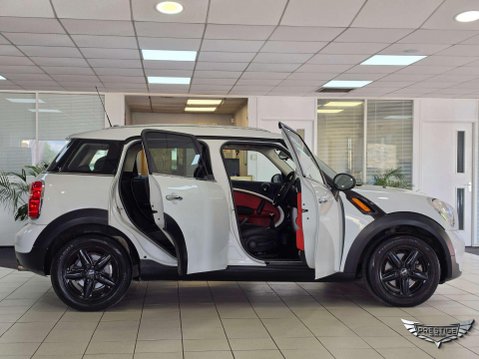 Mini Countryman 1.6 One SUV 5dr Petrol Manual Euro 5 (s/s) (98 ps) 44