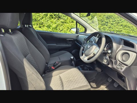 Toyota Yaris VVT-I EDITION 13