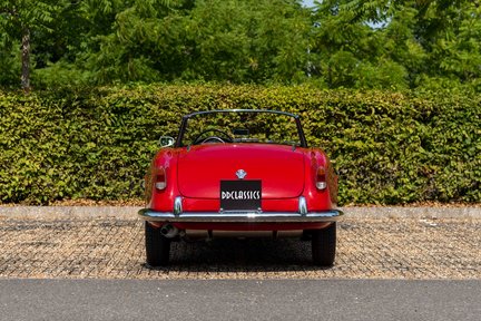 Alfa Romeo Giulietta Spider by Pininfarina 6