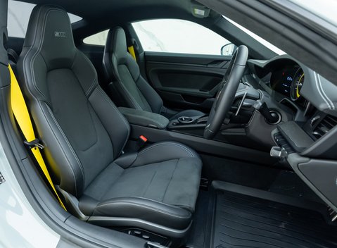 Porsche 911 Dakar 12