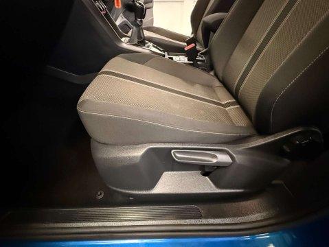Volkswagen T-Roc 1.0 T-Roc SE TSi 5dr 52