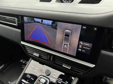 Porsche Cayenne V8 TURBO TIPTRONIC 81