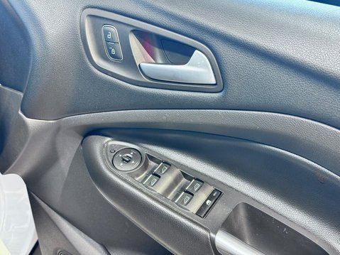 Ford Kuga 2.0 TDCi Titanium X Powershift Euro 6 5dr 26